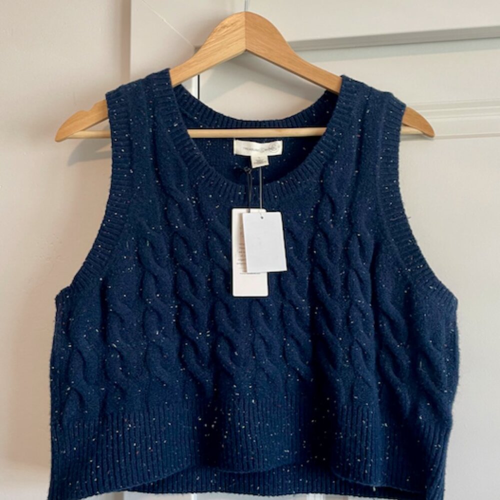 Treasure & Bond Navy Cropped Cable Knit Sweater Vest (L)